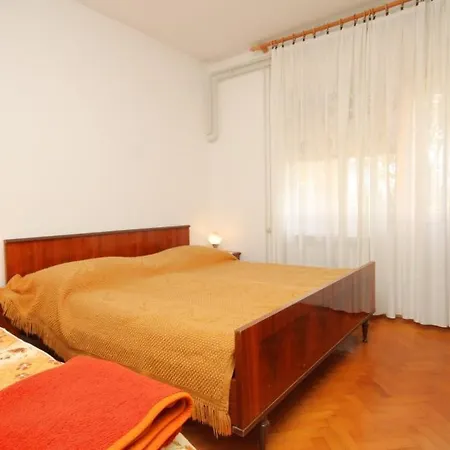 With A Parking Space - 7110